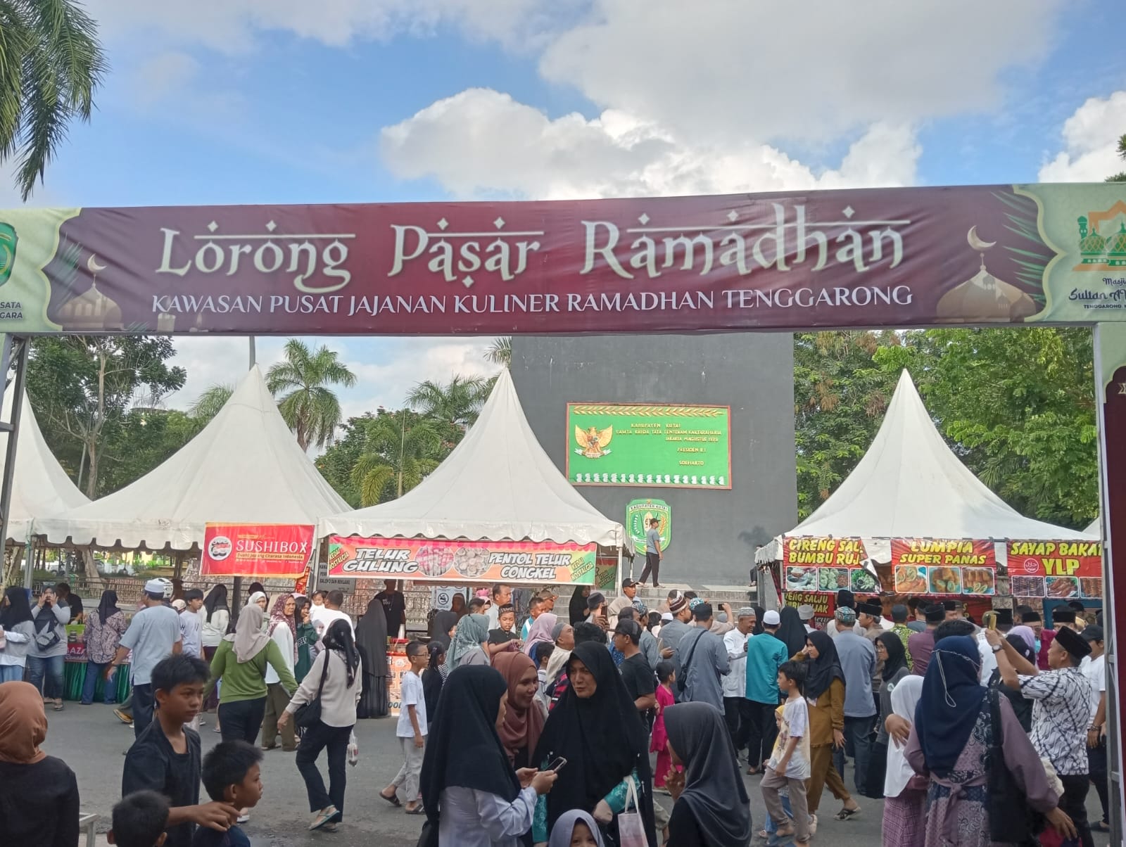 Ratusan UMKM Ramaikan Pasar Ramadan di Masjid Agung Sultan Sulaiman Tenggarong